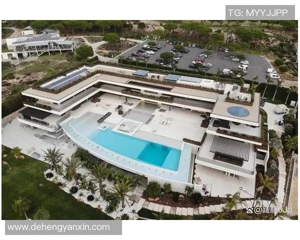 足球球星豪华别墅曝光内部设施奢华生活方式令人艳羡